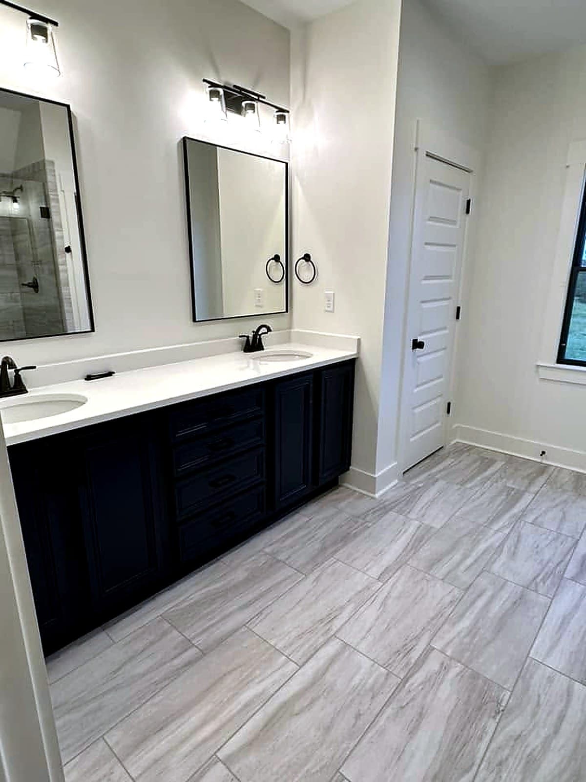 Bathrooms — M & D Custom Homes project