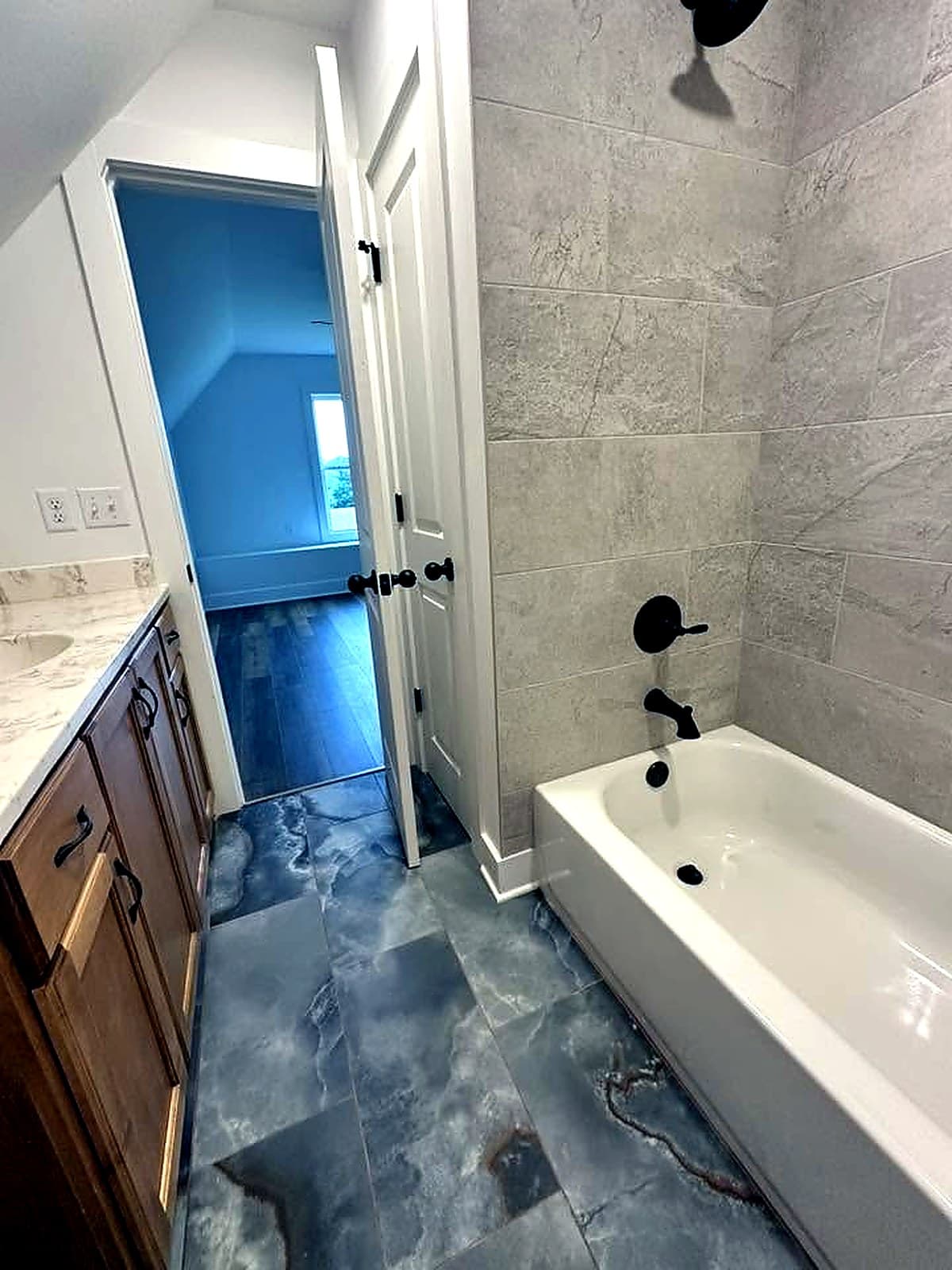 Bathrooms — M & D Custom Homes project