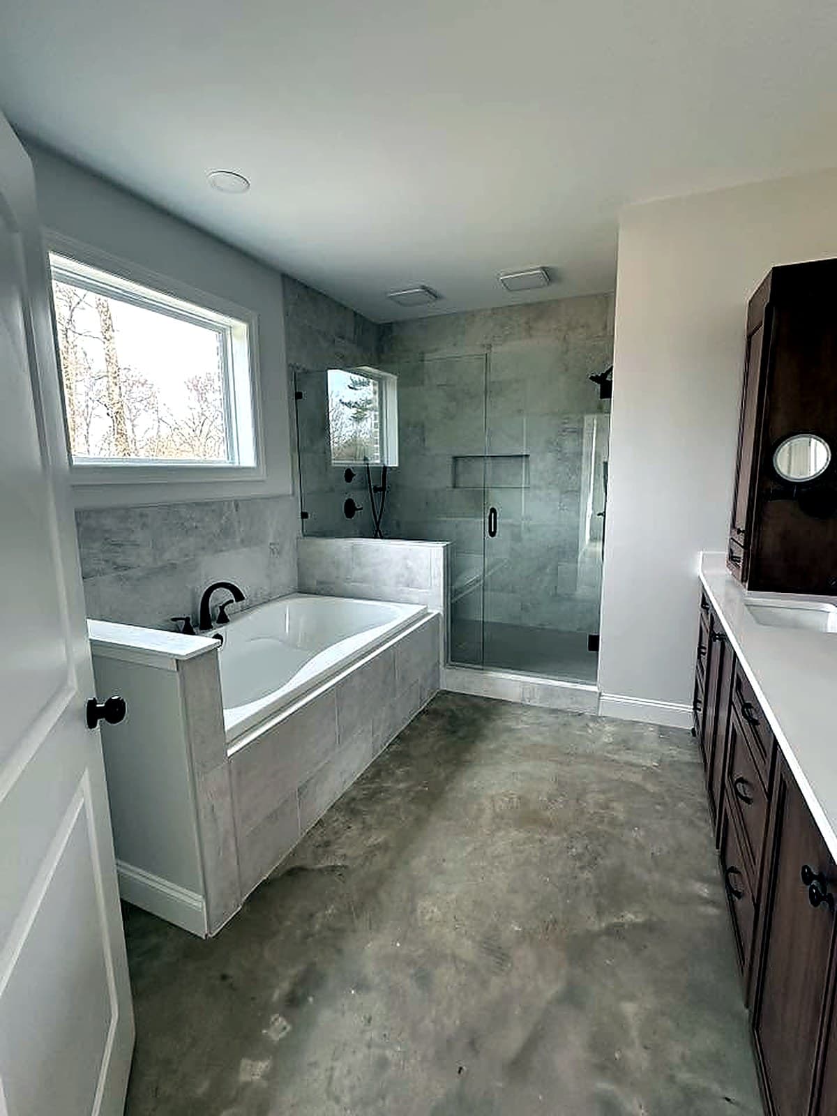 Bathrooms — M & D Custom Homes project