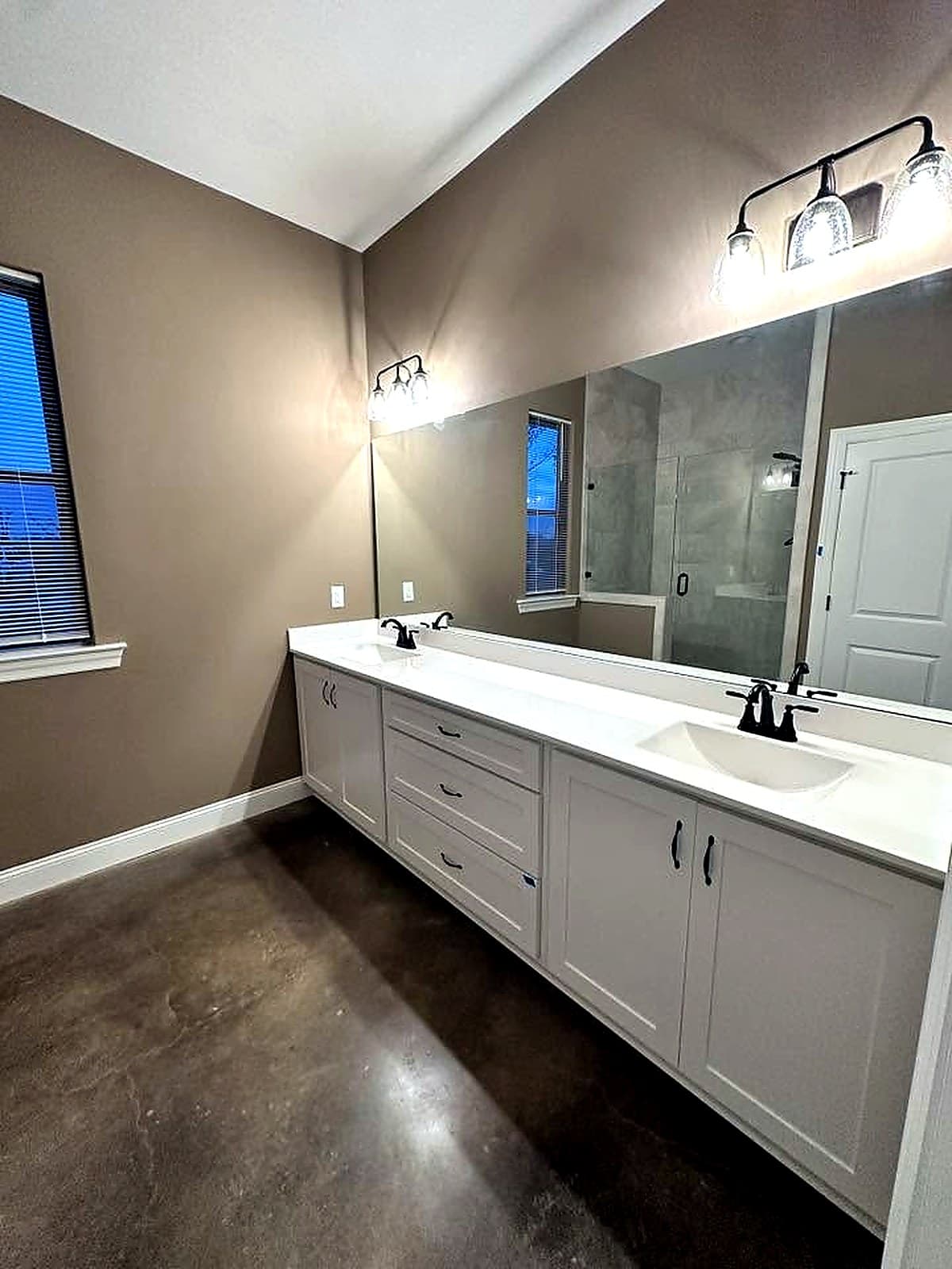 Bathrooms — M & D Custom Homes project