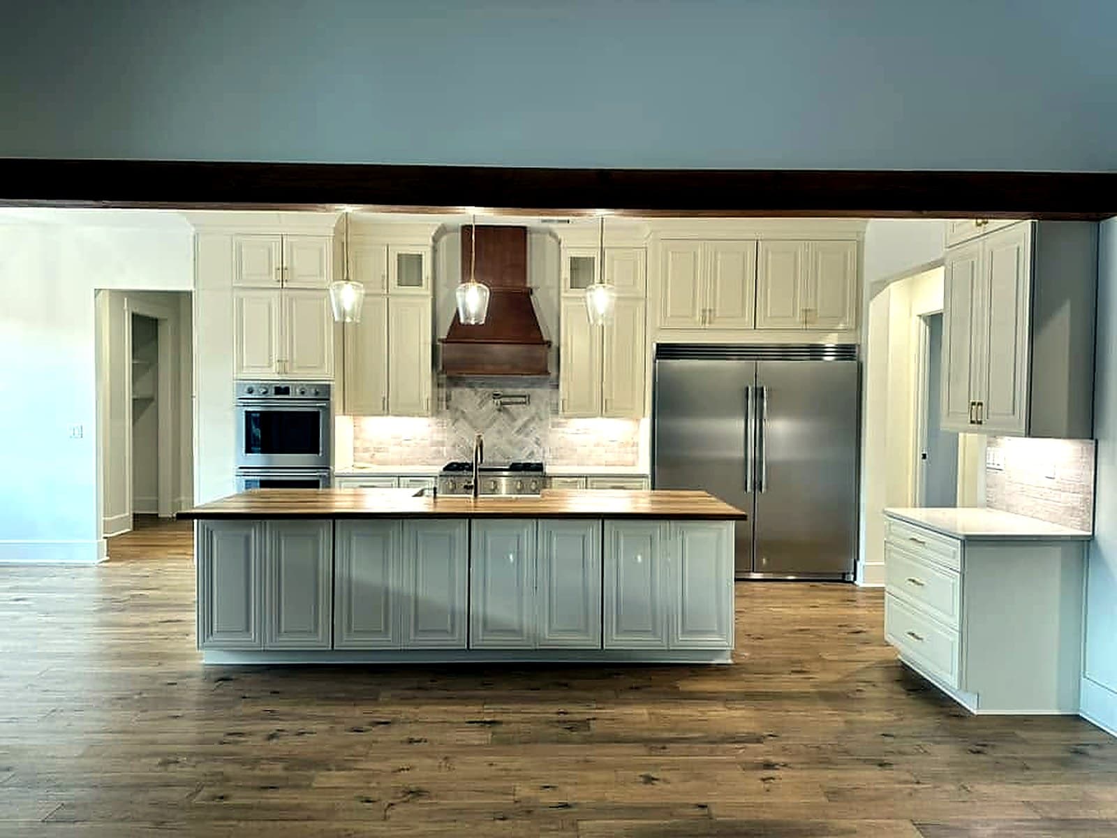 Kitchens — M & D Custom Homes project