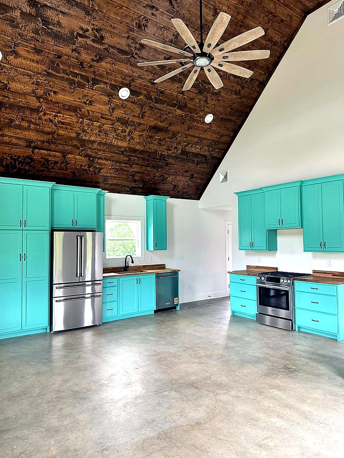 Kitchens — M & D Custom Homes project