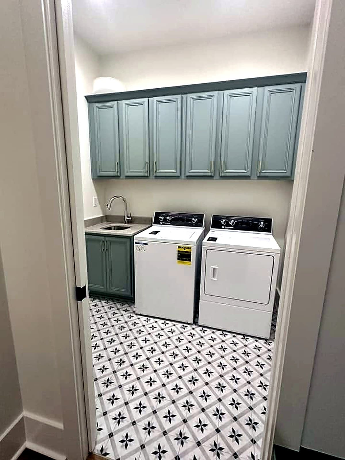 Laundry Rooms — M & D Custom Homes project