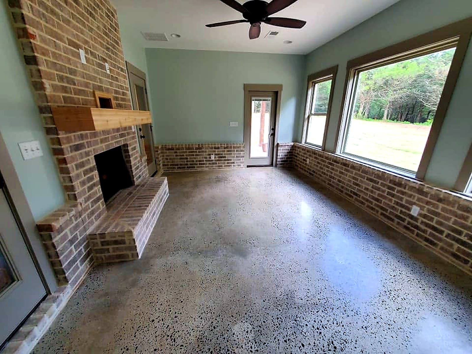 Living Rooms — M & D Custom Homes project